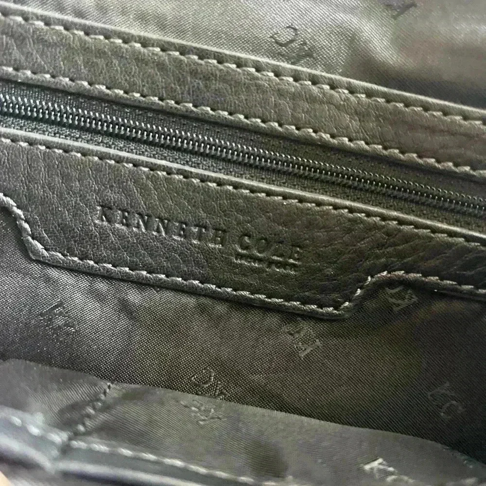 Kenneth Cole Black Leather Hobo Bag with Snake Embossed Details y2k